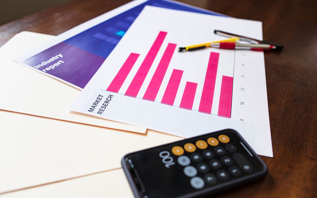 Forecasting demand with a moving average